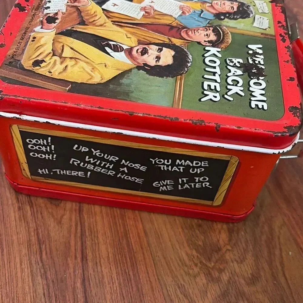 vintage 1977 back metal